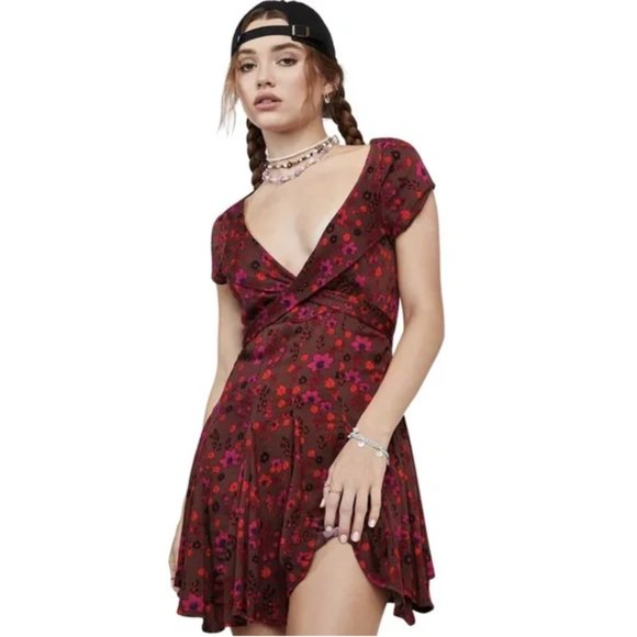 NWT Free People It Takes Two Mini Dress Ivory Floral Sleeveless Wrap Plum Combo - Picture 5 of 10
